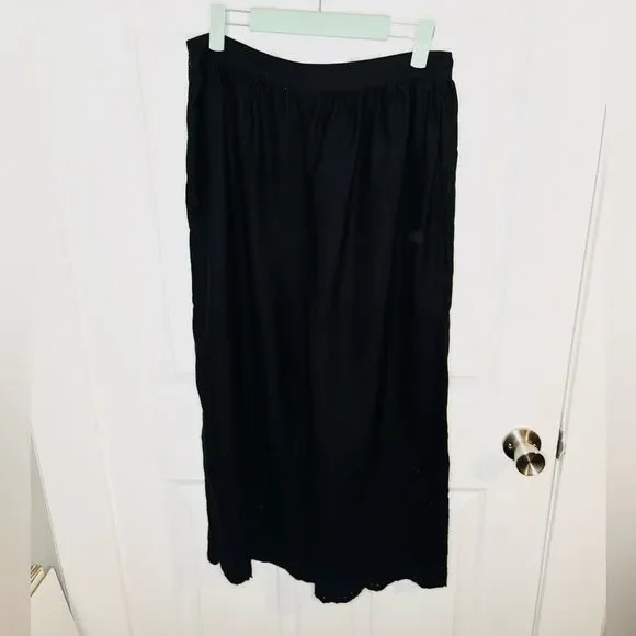 Anthropologie Black Eyelet Cropped Wide-Leg Pants - Picture 7 of 11